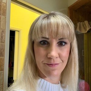 Meet your Posher, Petra